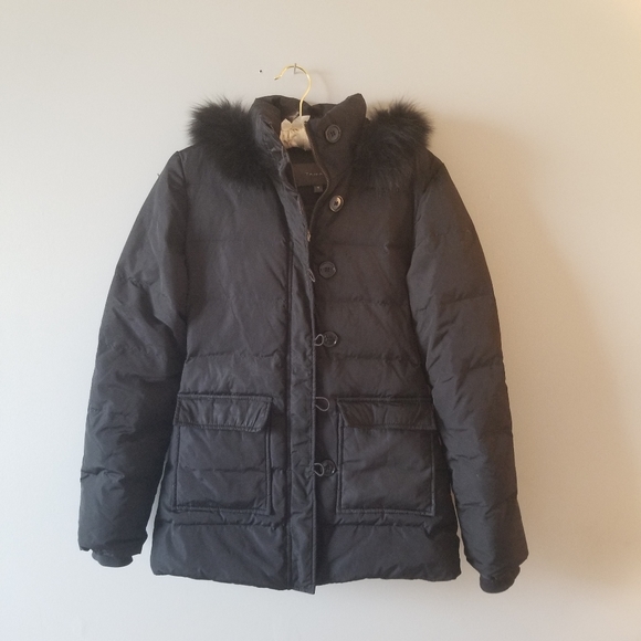 Tahari Jackets & Blazers - 🌸 Tahari Black Down Puffer with Fur Hood